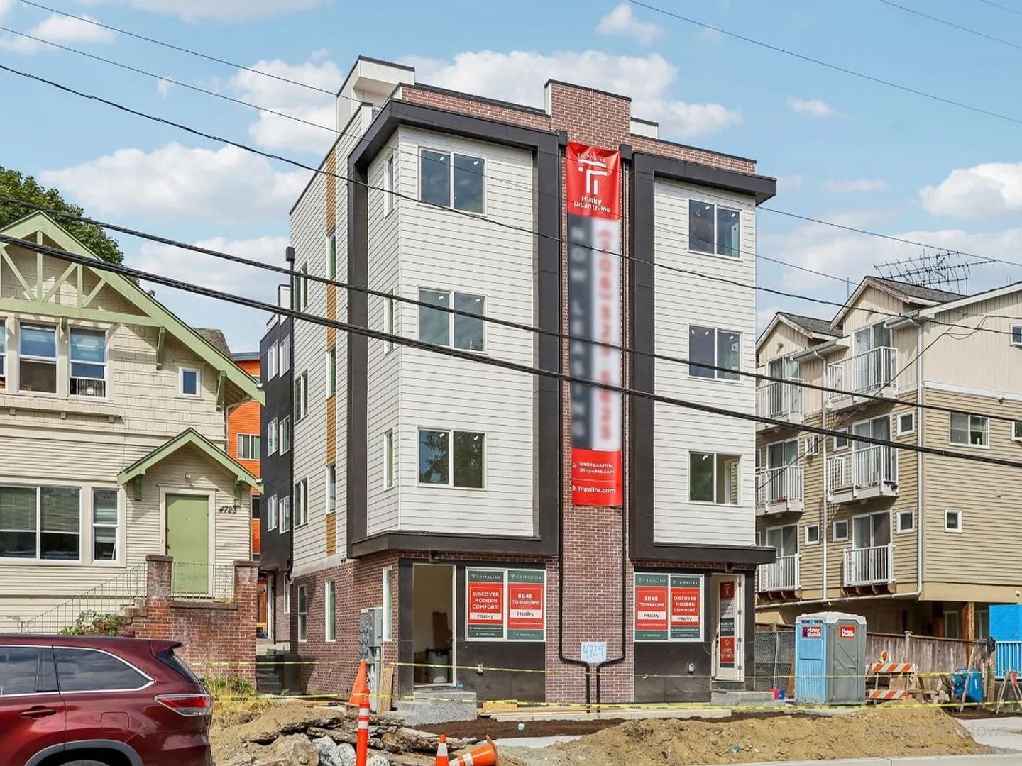 Seattle Apartment: 4729 21st Ave NE