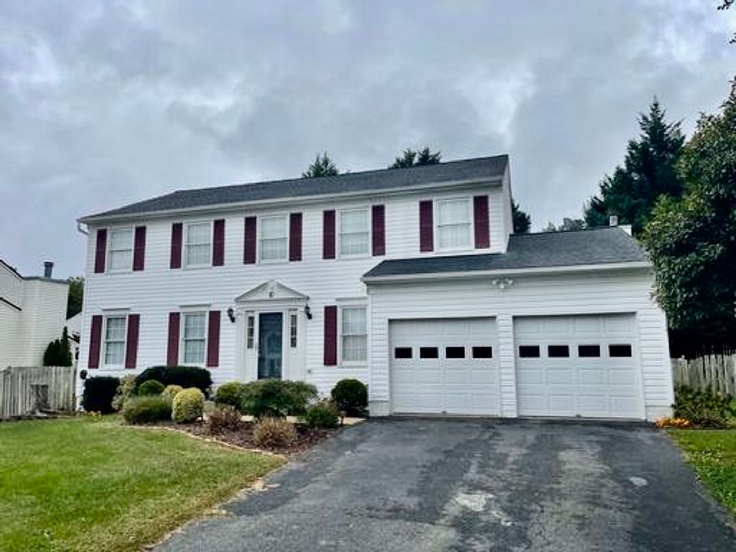 Stafford House: 6 Forest Vista Ln