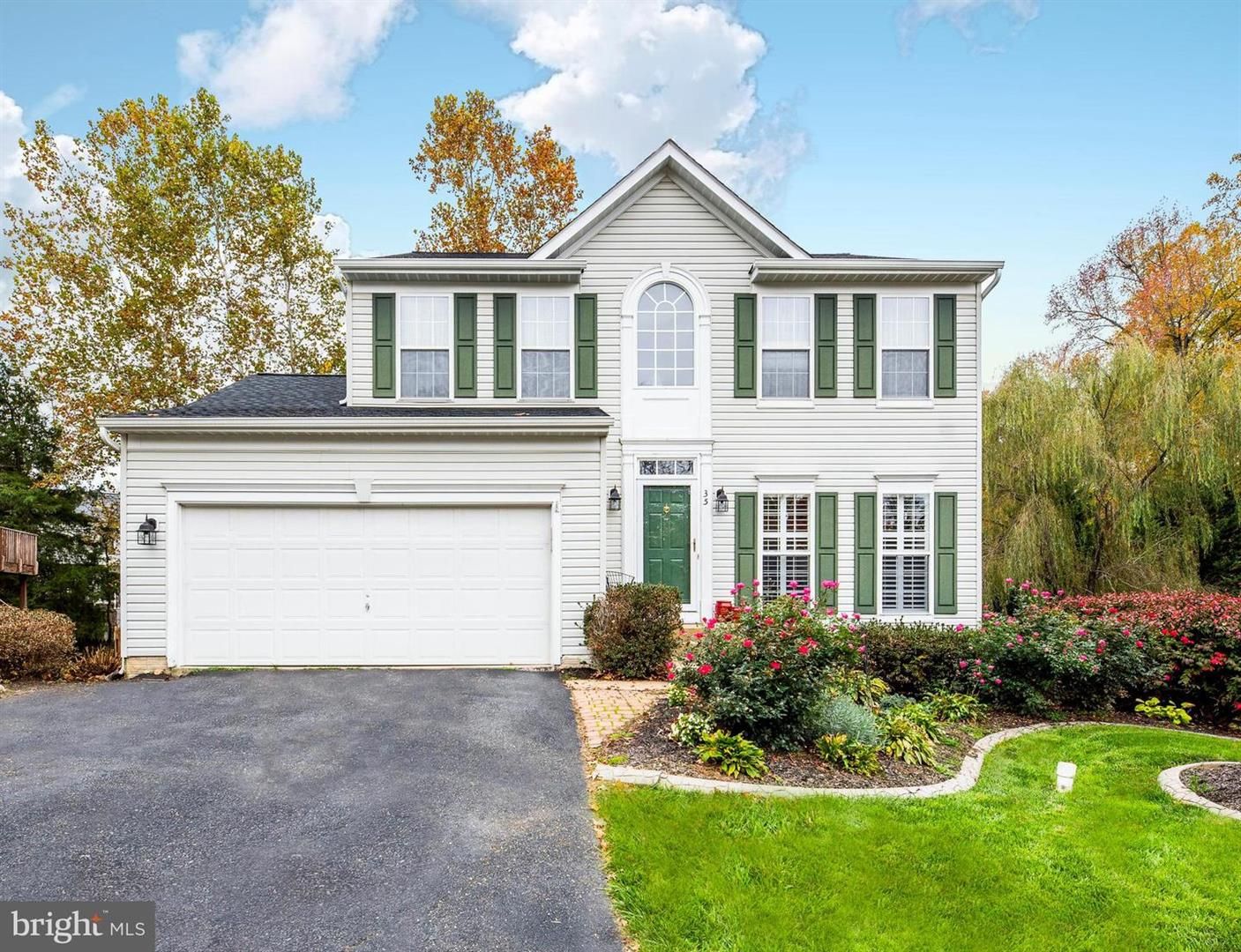 Stafford House: 35 Live Oak Ln