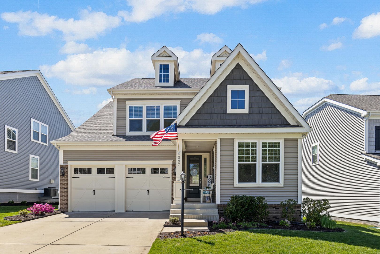 Stafford House: 397 Pear Blossom Road