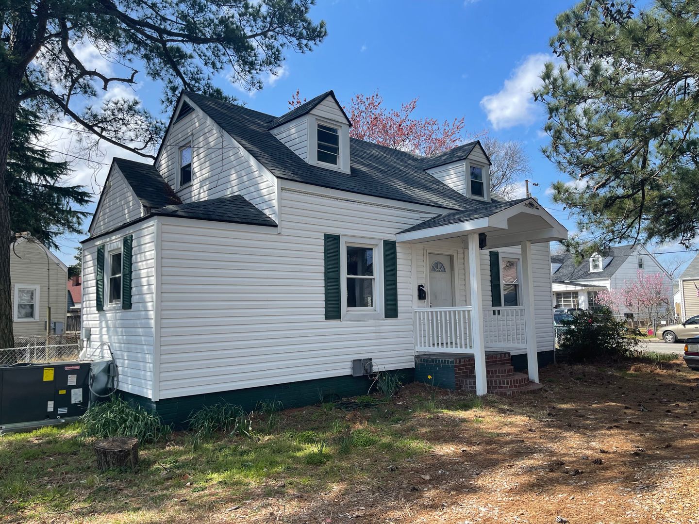 Portsmouth House: 8 Ansell Avenue