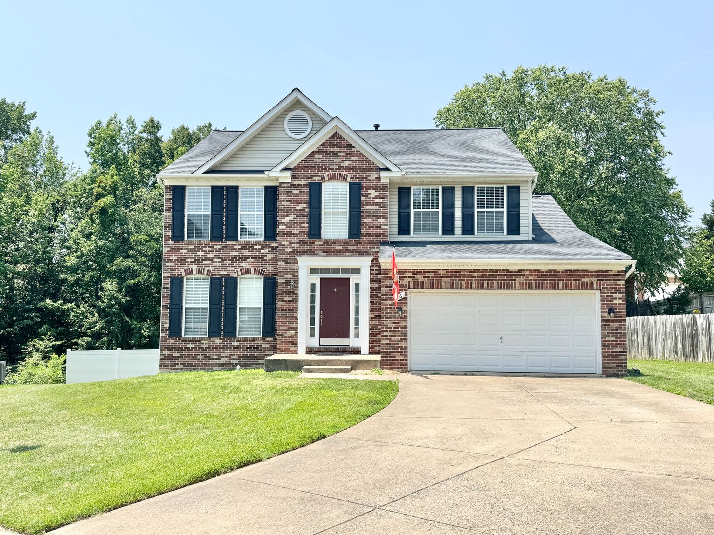 Stafford House: 16 Westchester Court