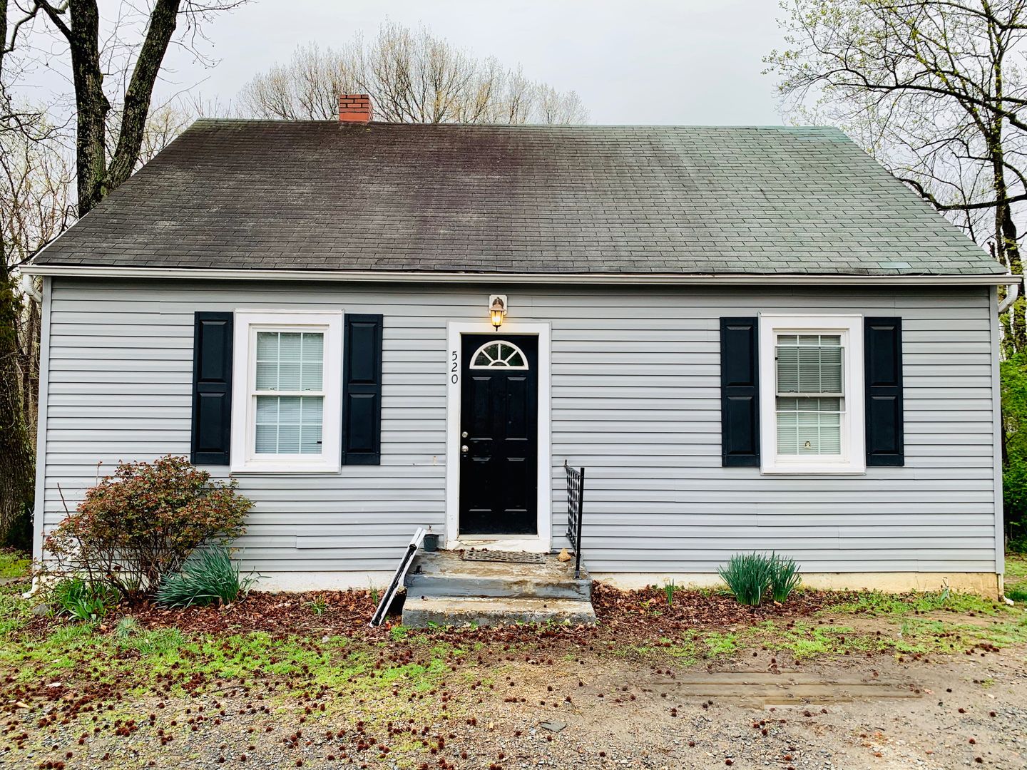 Fredericksburg House: 520 Wyne Drive