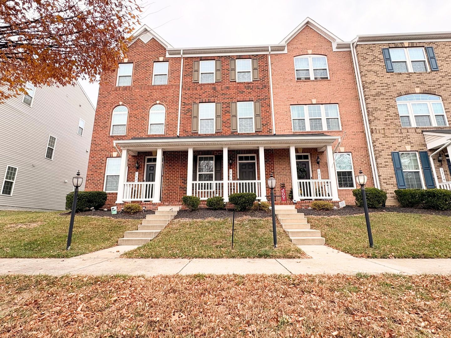 Woodbridge Townhome: 1718 Featherstone Road