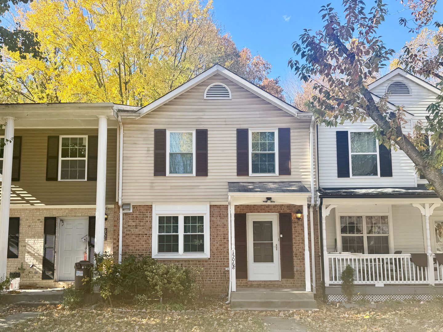 Beautifully updated 3BR/2.5BA townhome in Dale City!