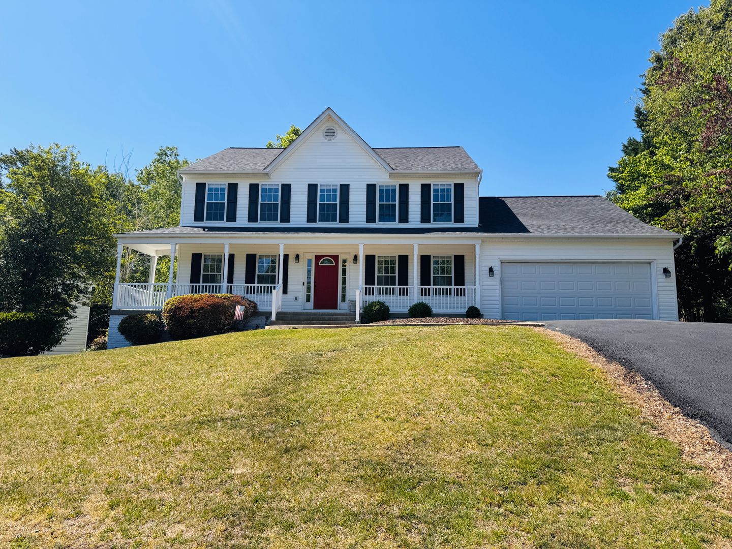 Fredericksburg House: 5 Averil Court