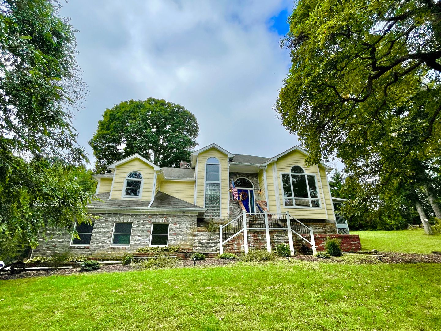 Amissville House: 1474 Freeman Dr.