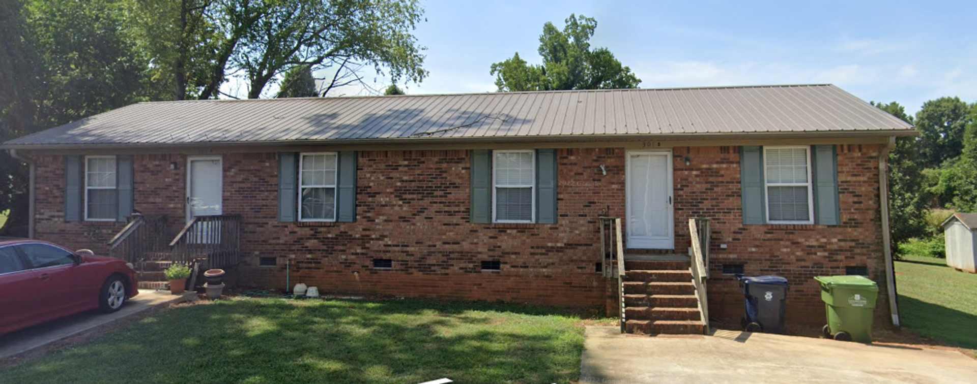 Lexington Apartment: 301 Williamson St.