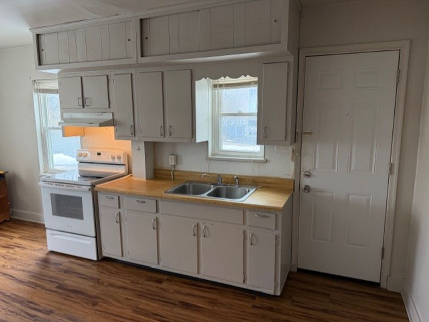 Harrisburg Apartment: 2599 Herr St