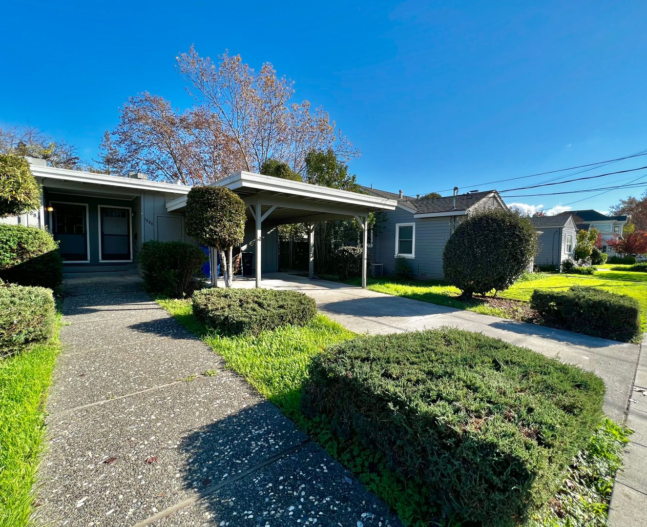 Napa Apartment: 1880-1884 Main Street