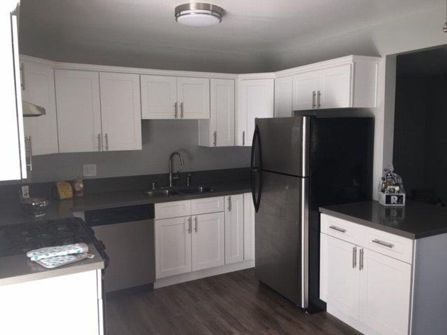 San Diego Apartment: 3583-3591 Curlew Street