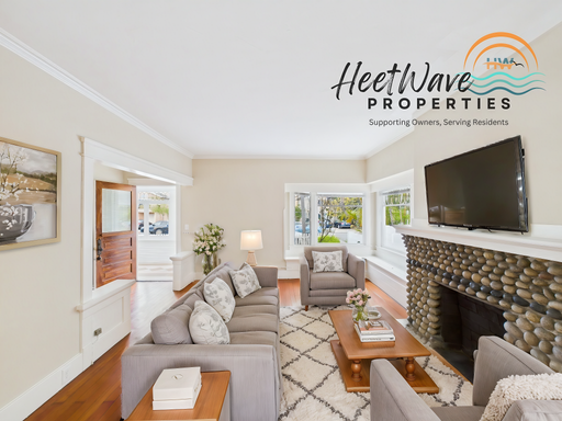 Charming 3x1 cottage in the heart of Hillcrest! Long Driveway for Parking! – photo 1