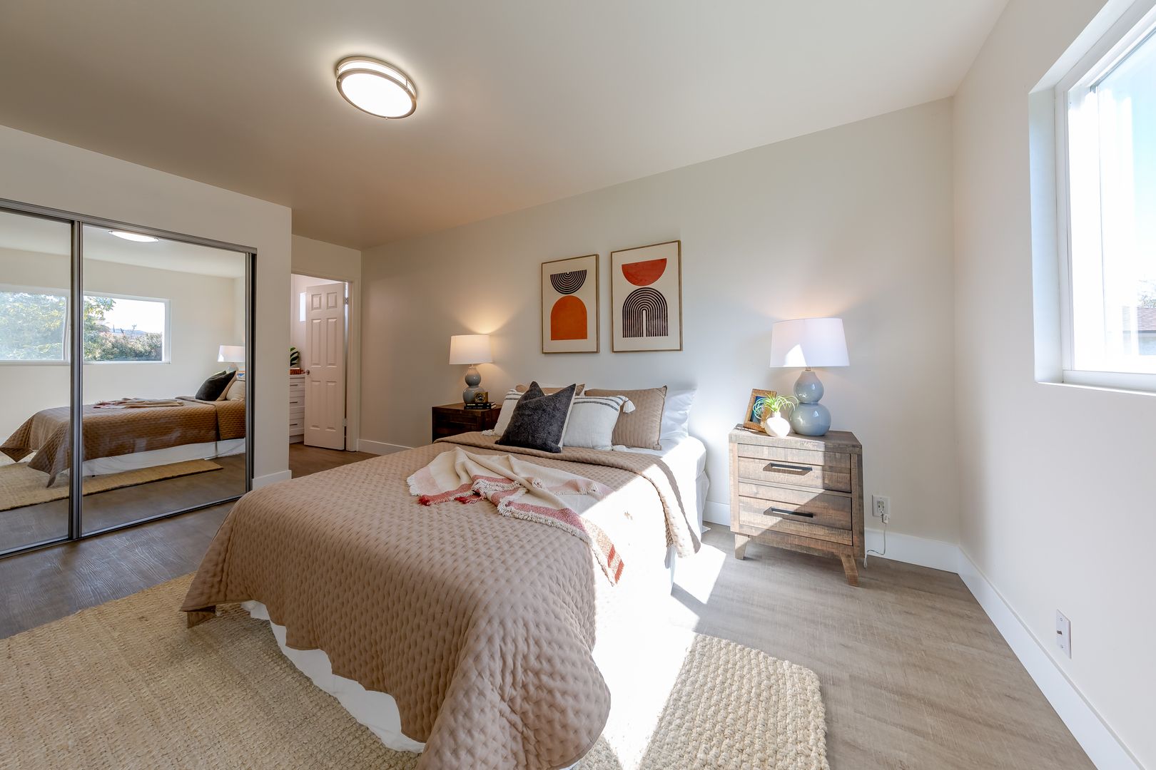 Vista Apartment: 628 W. California Avenue