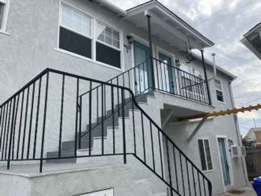 Perfect location!! Washer dryer in Unit!! – photo 1