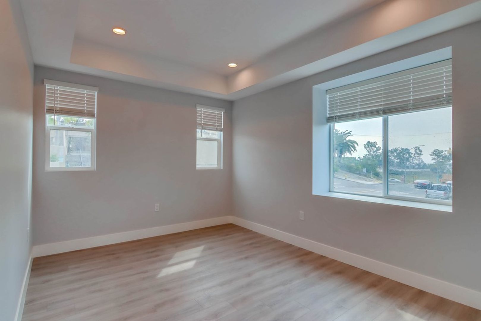 San Diego Apartment: 2788, 2792, 2796 E Street