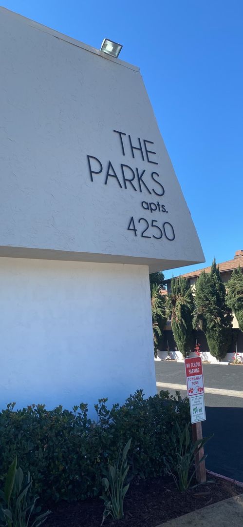 La Mesa Apartment: 4250 Parks Avenue