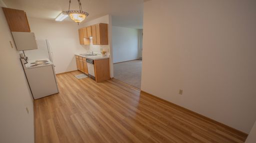 Pet Friendly 2 bedroom 1 bathroom for Rent! – photo 1