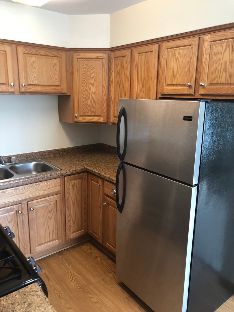 Minneapolis Apartment: 4408 Chowen Ave S.