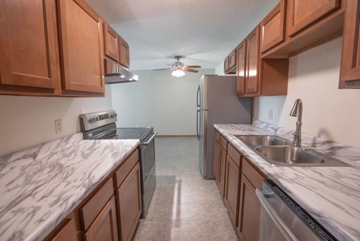 2 Bed, 1 Bath – photo 1