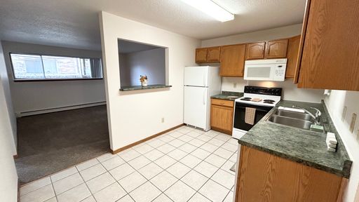 Garden level 2 bedroom 1 bathroom for Rent! – photo 1