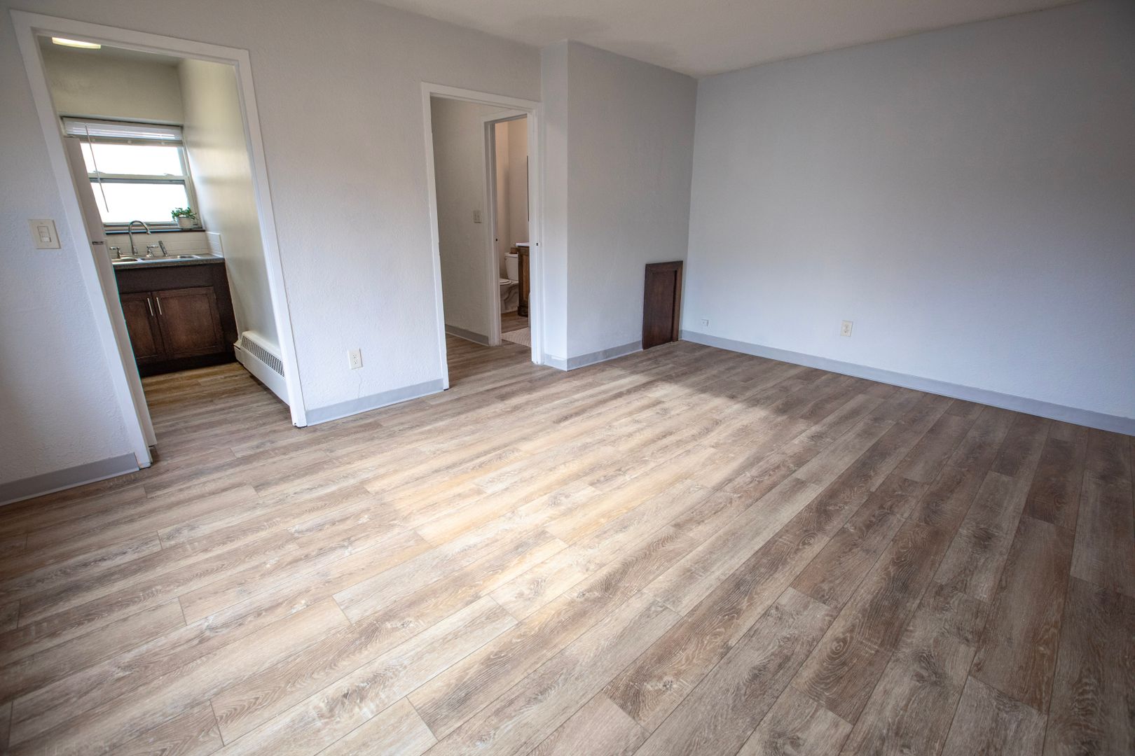 Minneapolis Apartment: 3431 Dupont Ave South