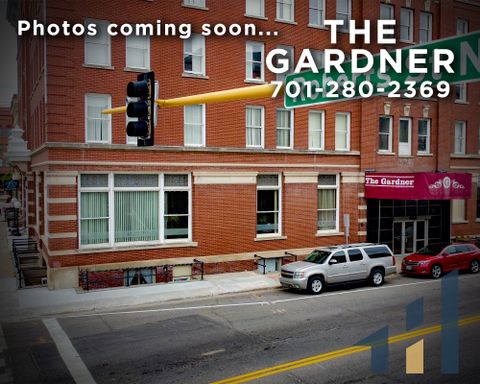 26 Robert St N, Apt 202 – photo 1