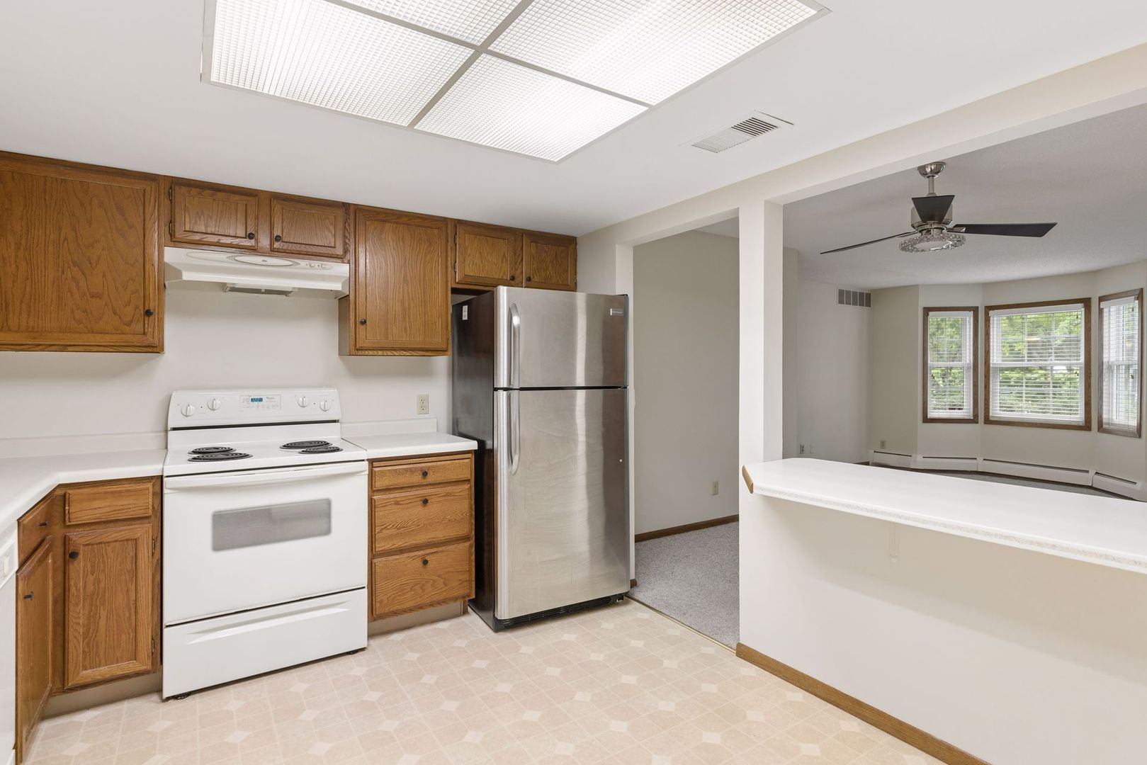 Excelsior, MN 55331 Apartment: 603 Lake St