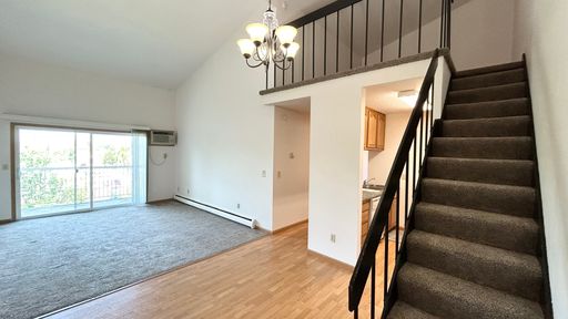 2 bedroom 2 bathroom LOFT apartment! – photo 1