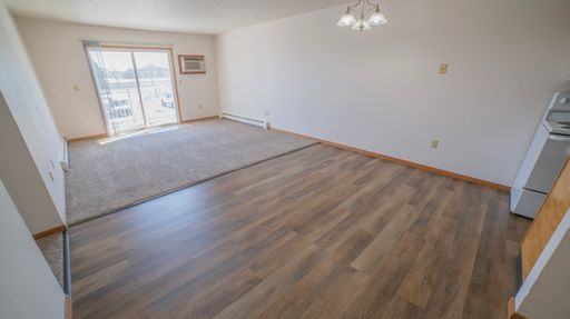 Pet Friendly 2 bedroom 1 bathroom for Rent! – photo 1