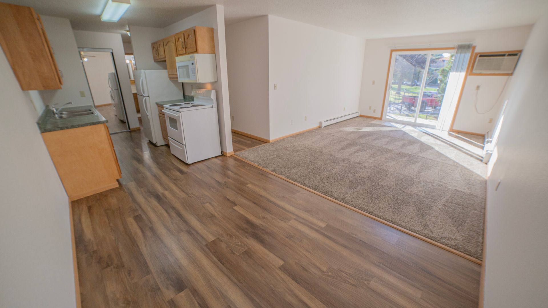 Fargo Apartment: 1342-1350 N. Broadway