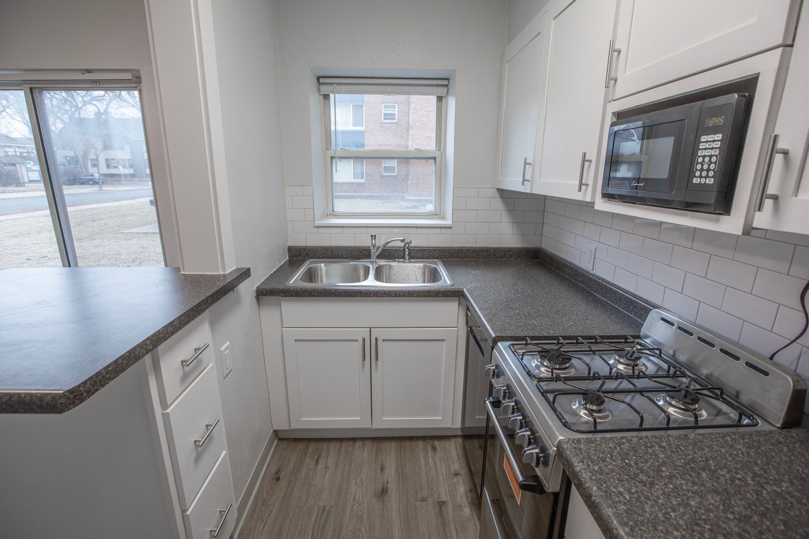 Minneapolis Apartment: 3431 Dupont Ave South