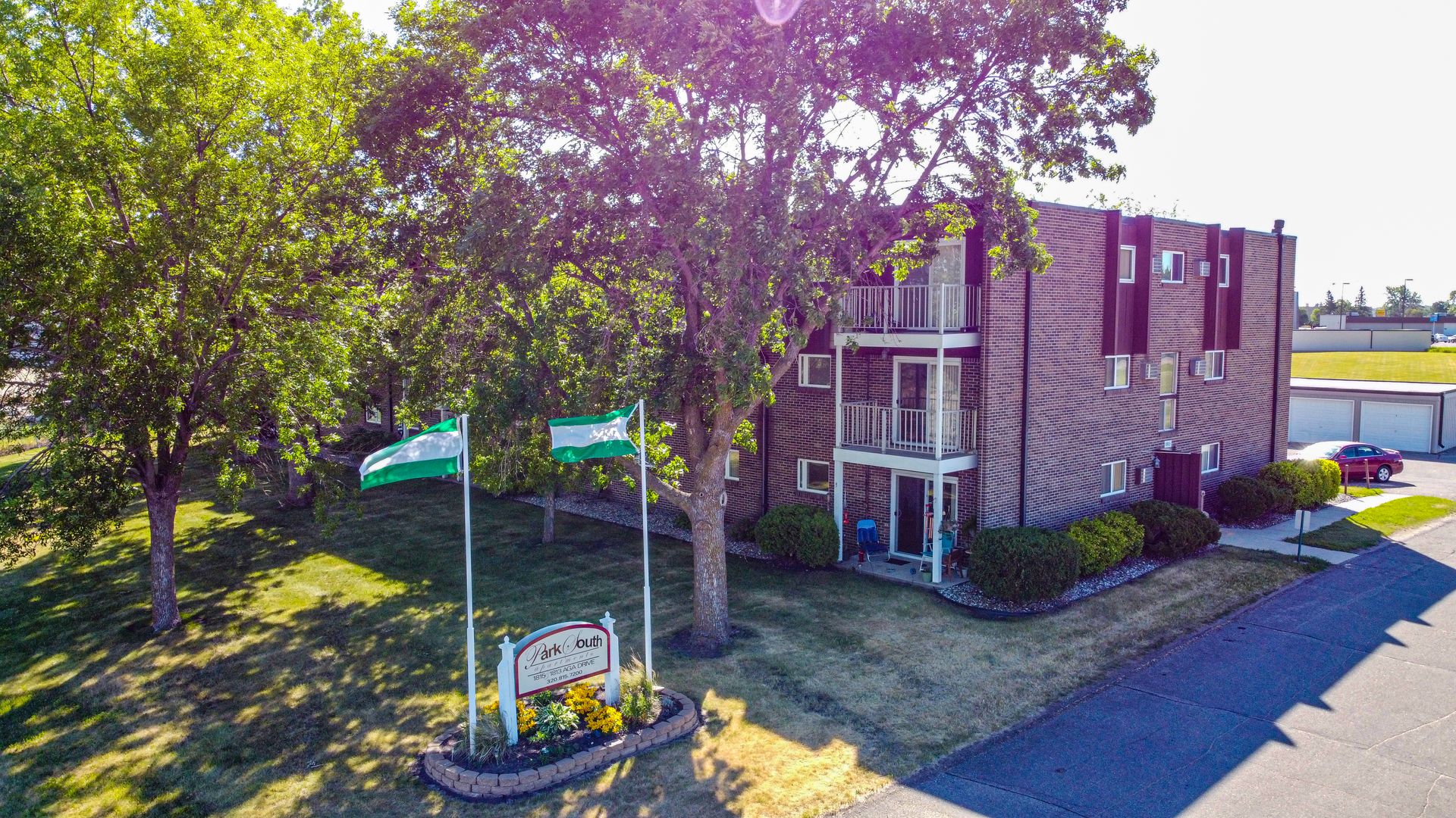 Alexandria Apartment: 1813-1815 Aga Drive