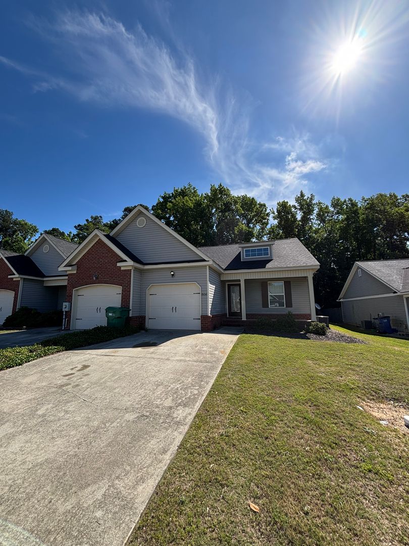 Grovetown Townhome: 806 Whispering Willow Court