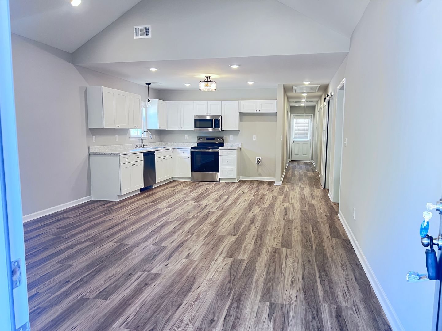 Thomson House: 631 Clary Street