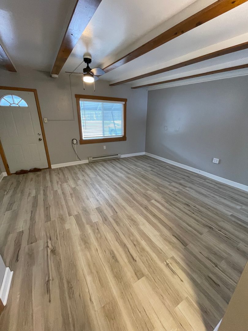 Duluth Apartment: 610 Commonwealth Ave