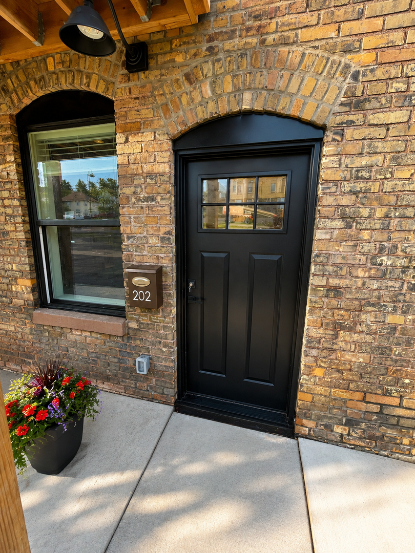 Duluth Apartment: 627 E 4th Street