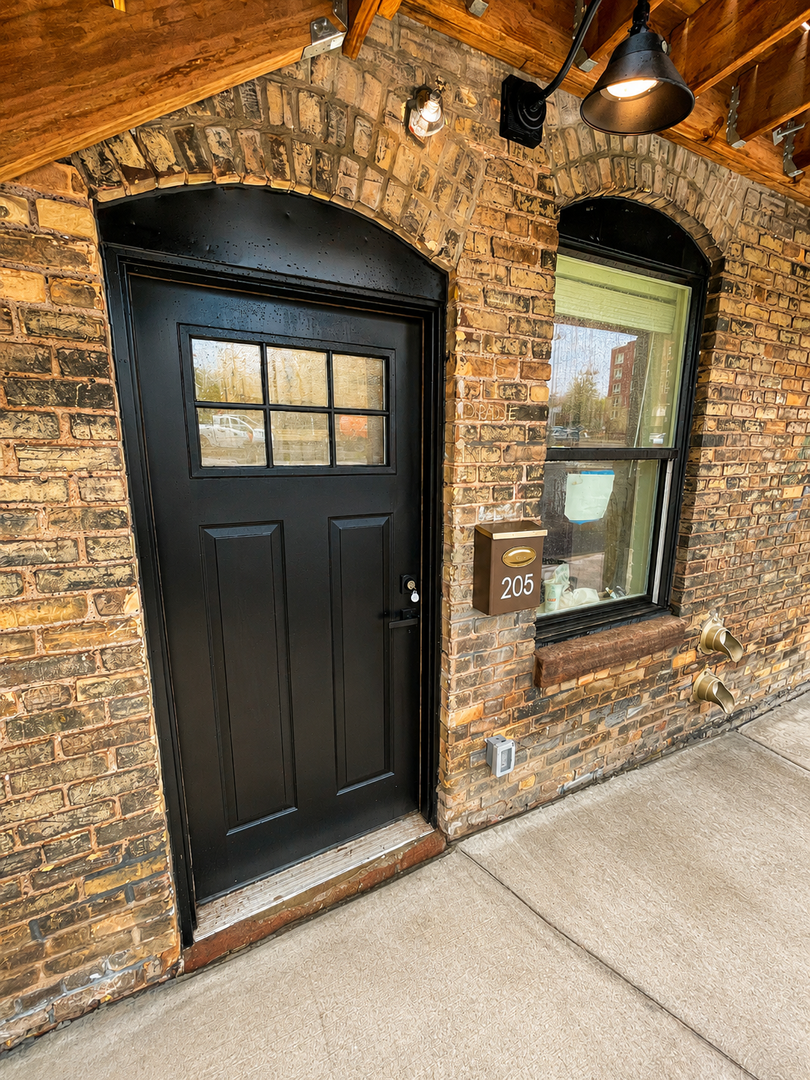 Duluth Apartment: 627 E 4th Street