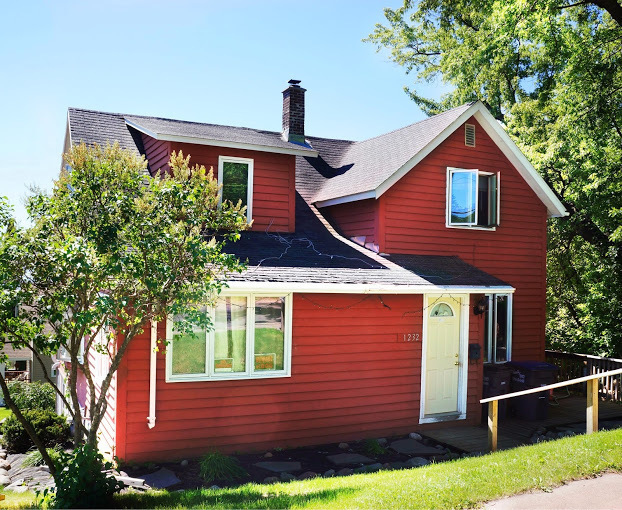 Duluth House: 1232 E 7th Street