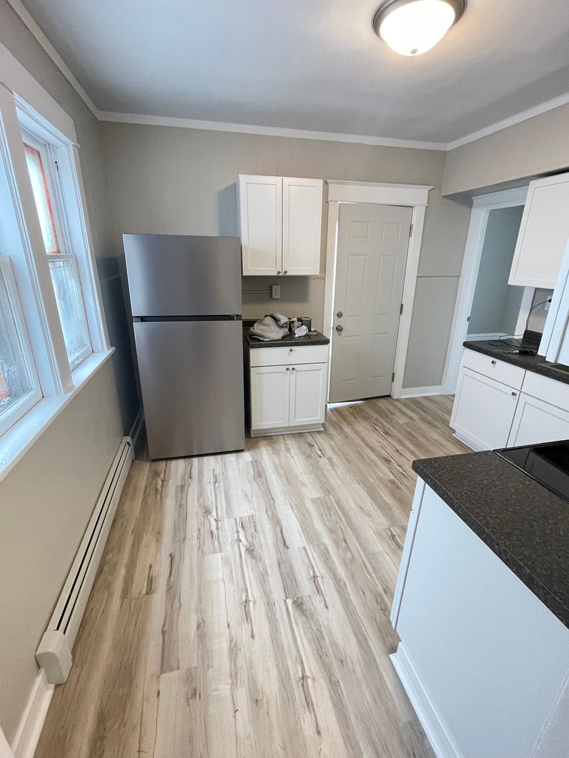 Duluth Apartment: 611 E 6th St