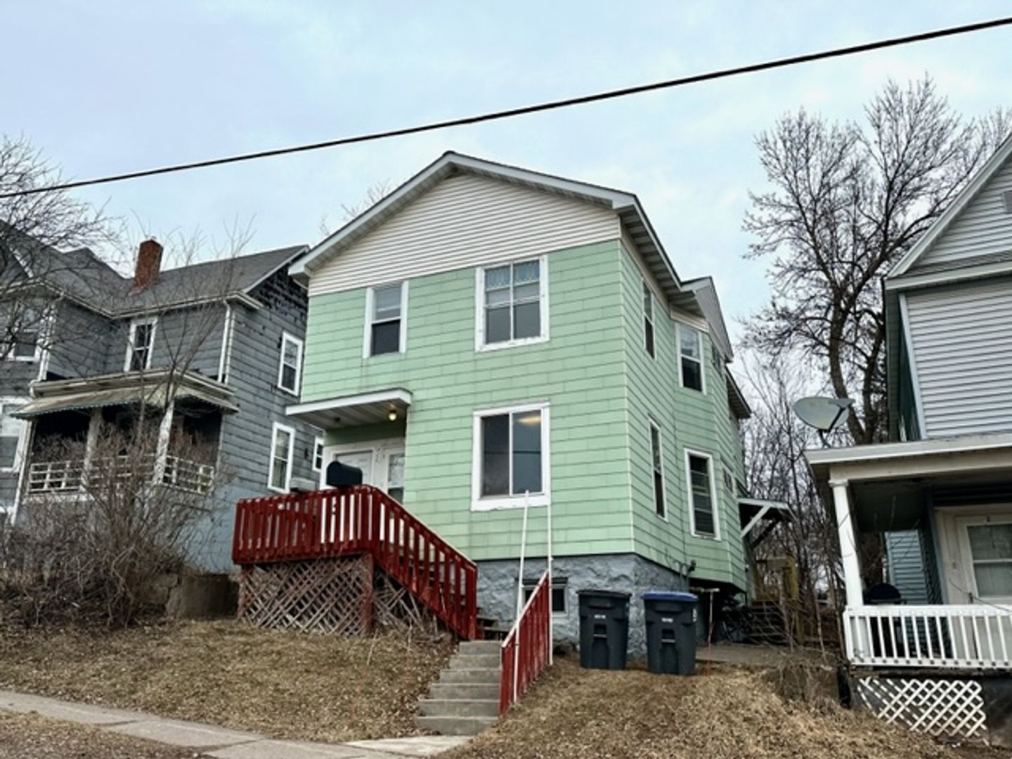 Duluth Apartment: 422 N 27th Ave W