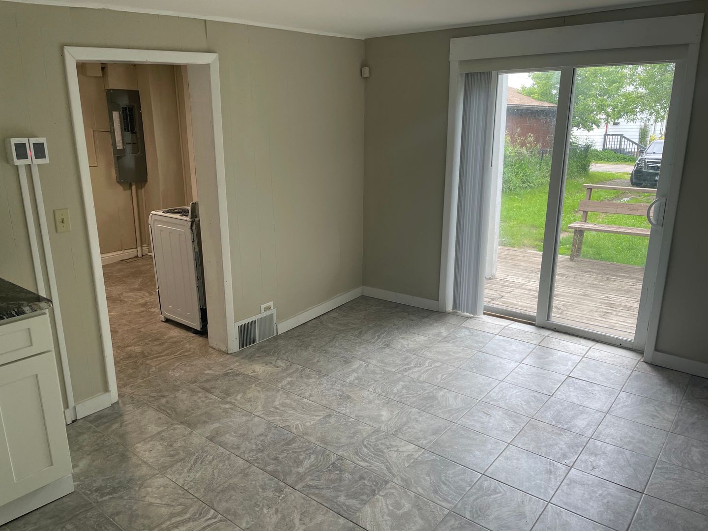 Duluth Apartment: 622 E 8th St