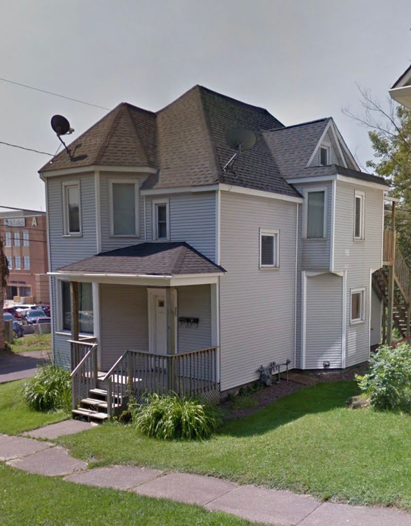 Duluth Apartment: 223 N 11th Ave E
