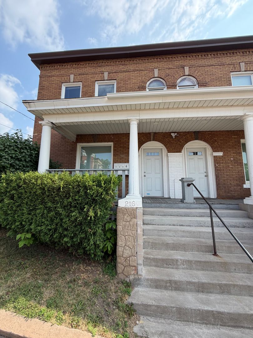 Duluth Apartment: 214-216 N 2nd Ave E