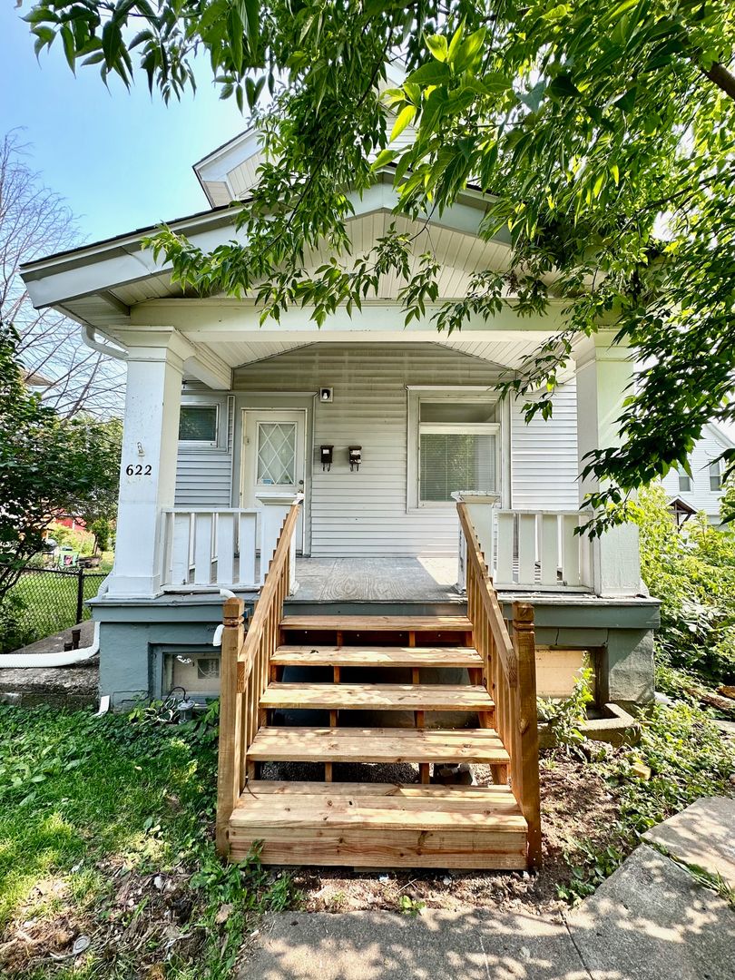 Duluth Apartment: 622 E 8th St