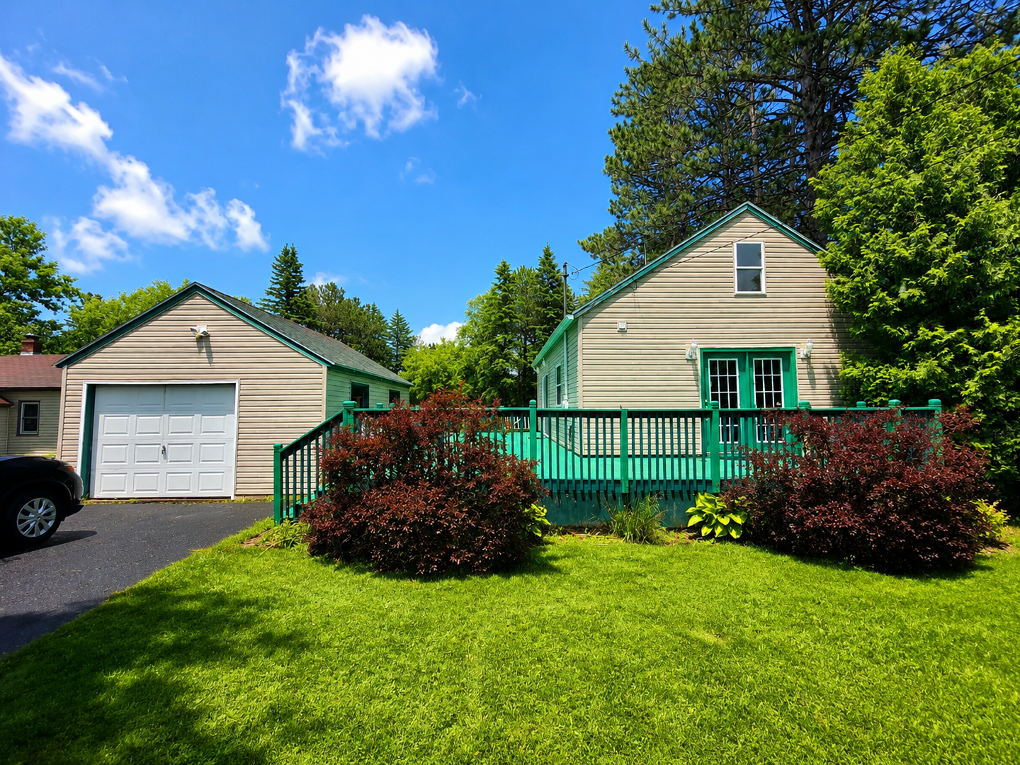 Cloquet House: 1022 Spring Lake Rd