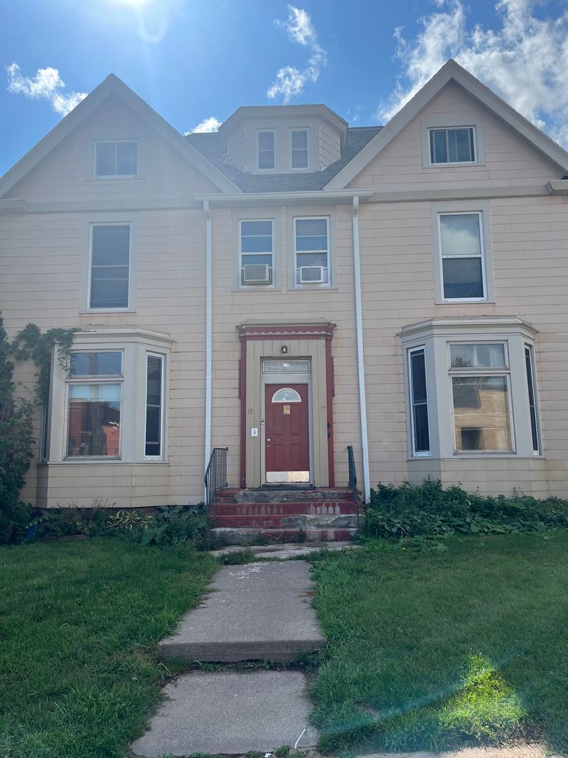 Duluth Apartment: 15-17 N 15th Ave E