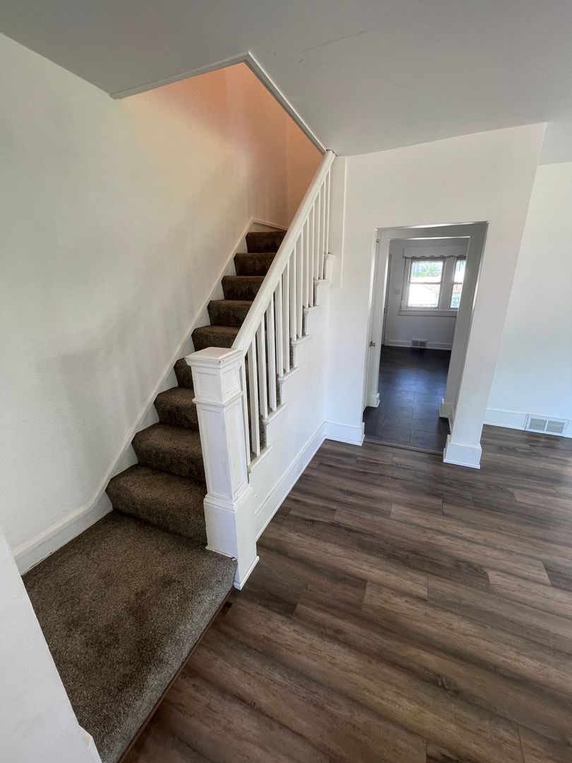 Duluth Apartment: 102 - 104 Morley Pkwy