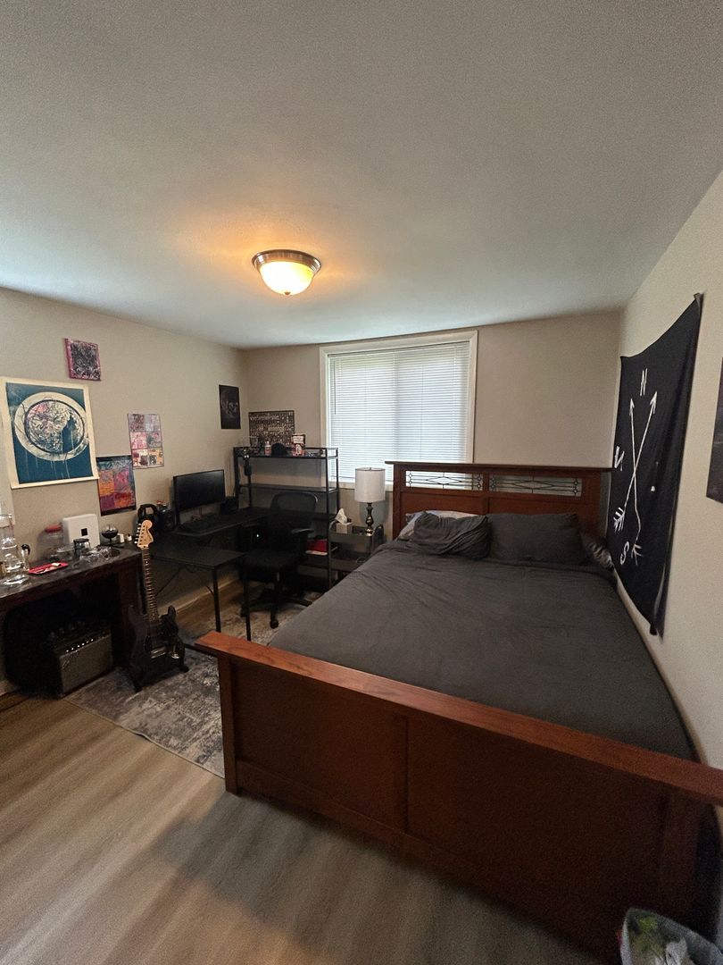 Duluth Apartment: 1807 E 3rd St