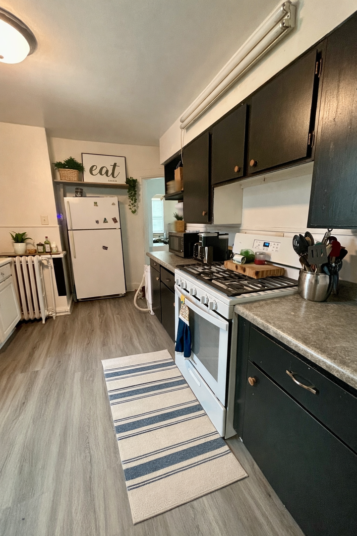 Duluth Apartment: 6209 Raleigh St