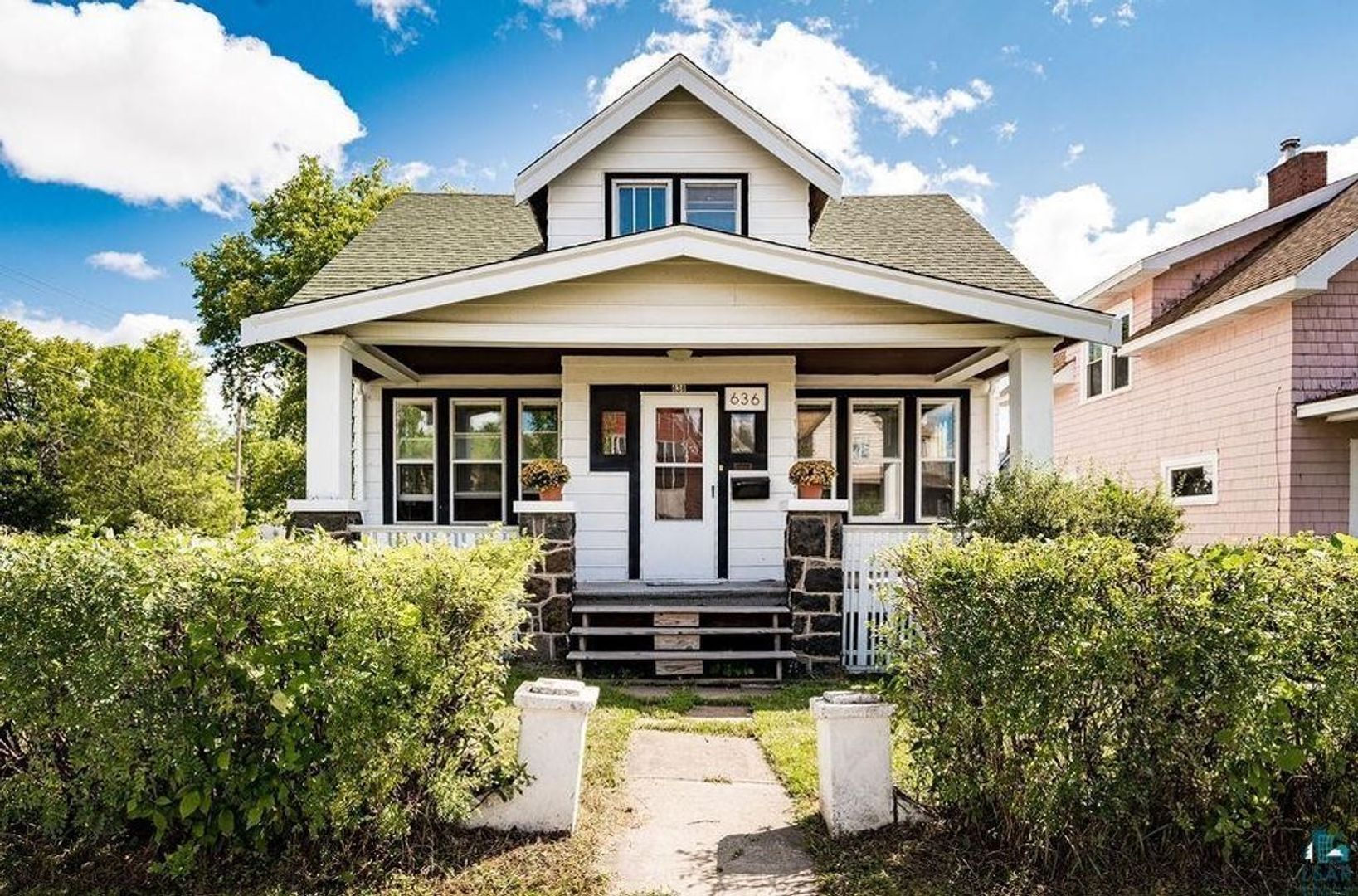 Duluth House: 636 N 57th Ave W